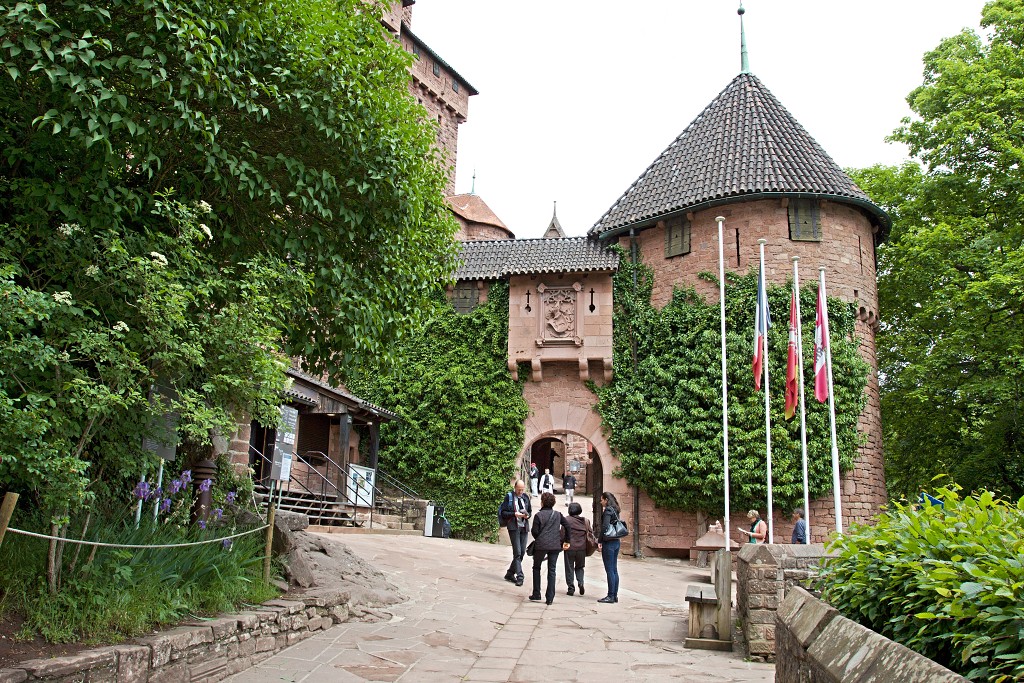 chateau koenigsbourg koenigsburg kasteel burcht hdr orschwiller elzas vogezen france frankrijk fort
